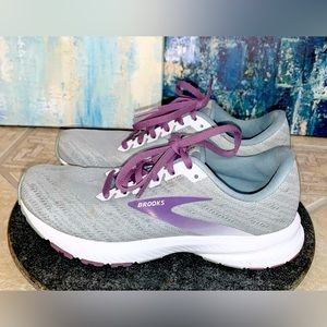 BROOKS Launch 7 women’s running tennis shoes size 6.5
